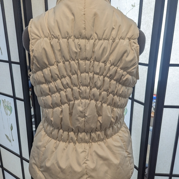 Women's puffy vest - Picture 3 of 4